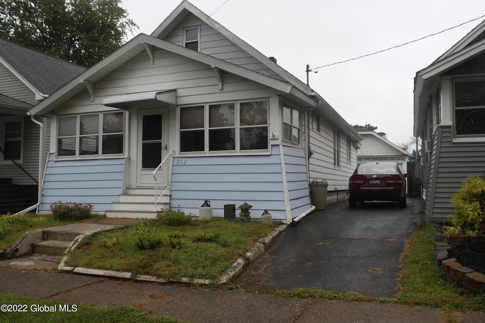 212 5th St, Schenectady, NY 12302 - photo 1
