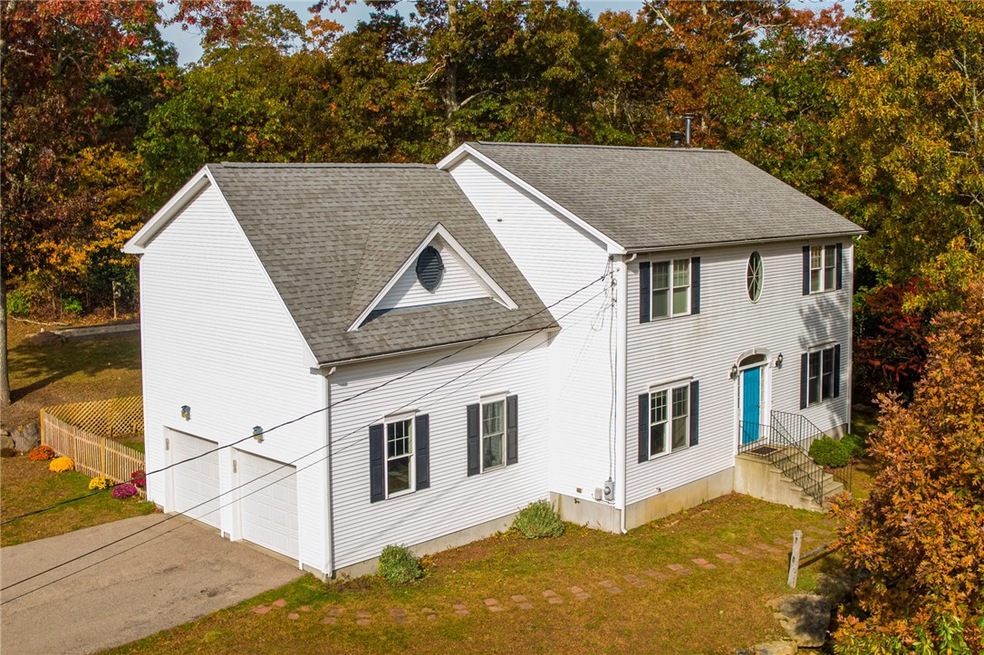 128 Potter Hill Rd, Westerly, RI 02891 - photo 1