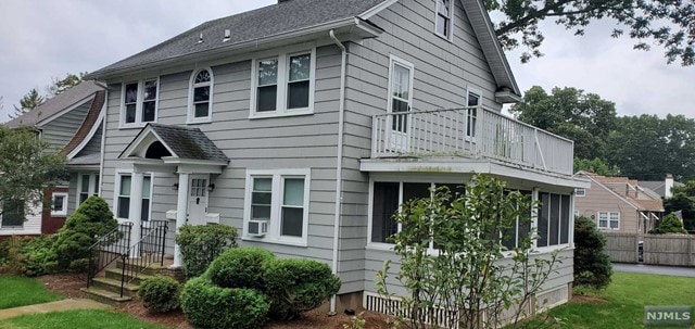 31 Wyckoff Ave unit 2, Wyckoff, NJ 07481 - photo 1