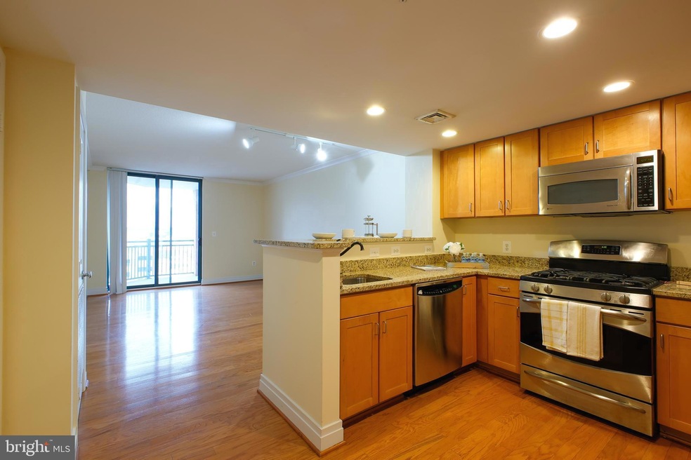 414 Water St unit 1910, Baltimore, MD 21202 - photo 1