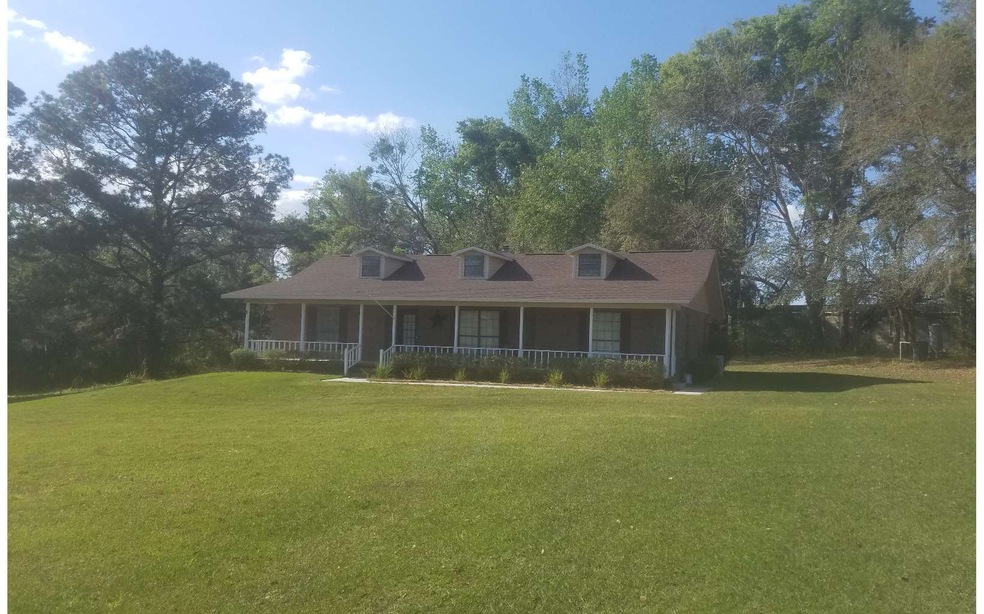 8913 NW 38th Ct, Lake Butler, FL 32054 - photo 1