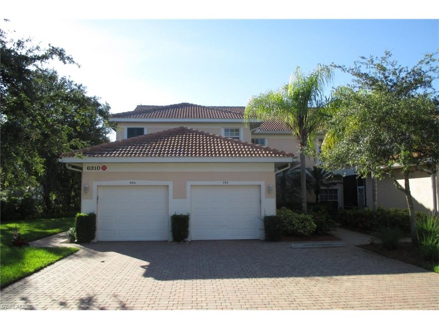 6310 Lexington Ct unit 101, Naples, FL 34110 - photo 1