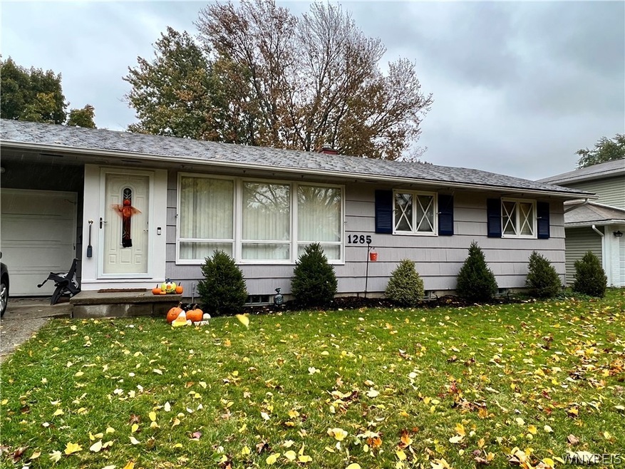 1285 Abington Place, North Tonawanda, NY 14120 - photo 1