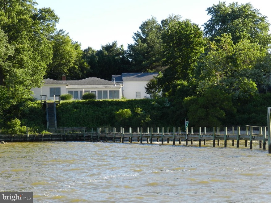 20893 Ridge Rd, Colonial Beach, VA 22443 - photo 1