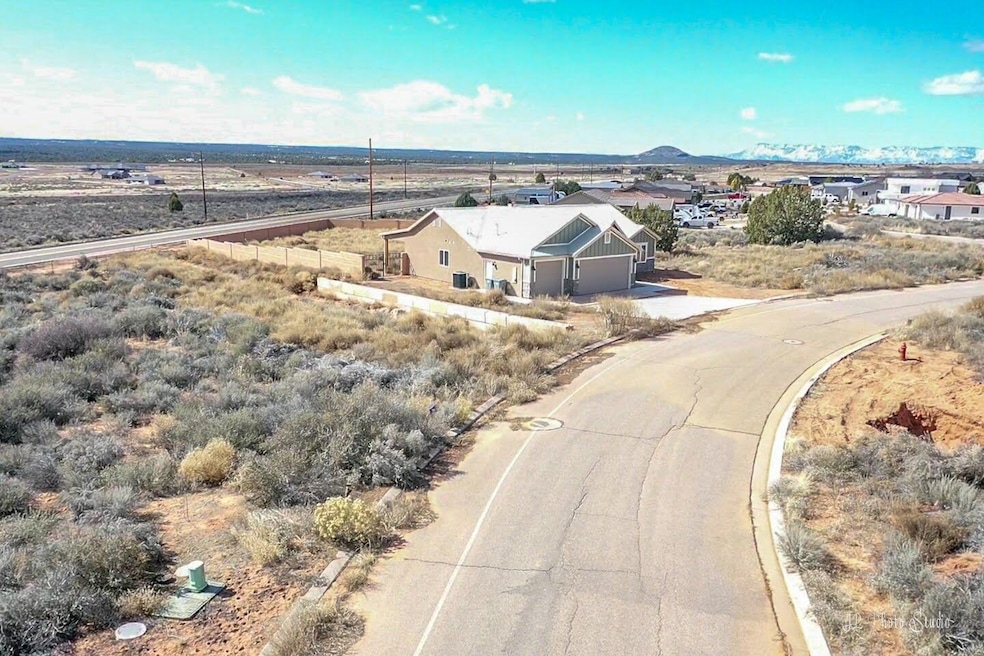 1176 E Cactus Dr, Apple Valley, UT 84737 - photo 1