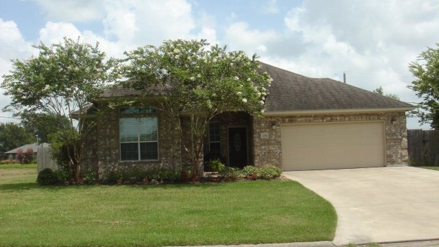 2308 Phoenix Dr, Bay City, TX 77414 - photo 1