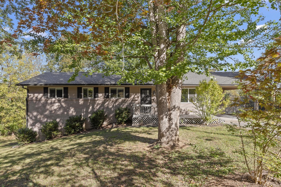 3305 Weeks Cir NE, Cleveland, TN 37312 - photo 1