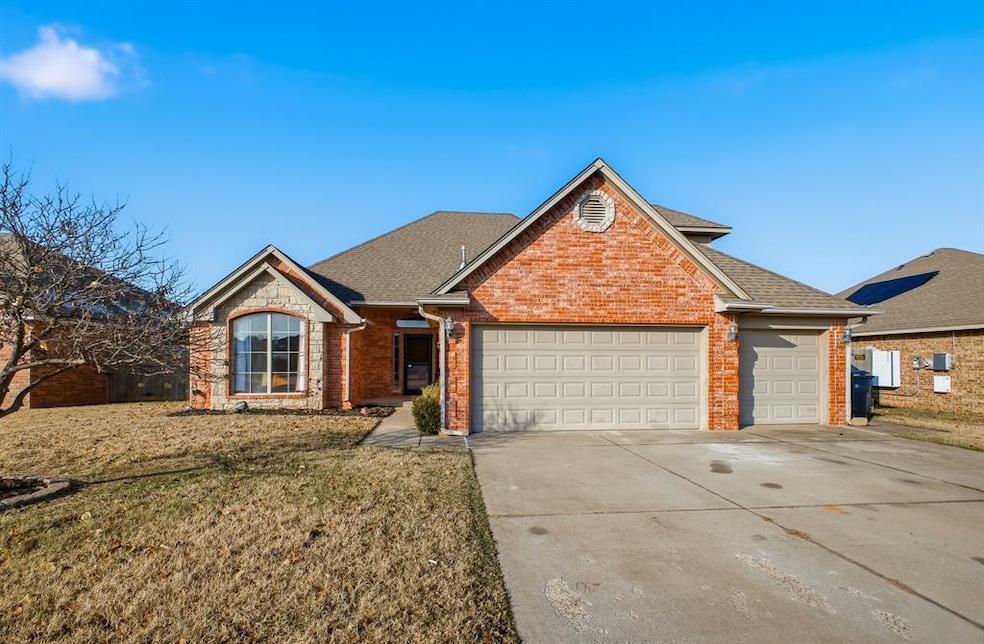 2001 Breakers West Blvd, Oklahoma City, OK 73128 - photo 1