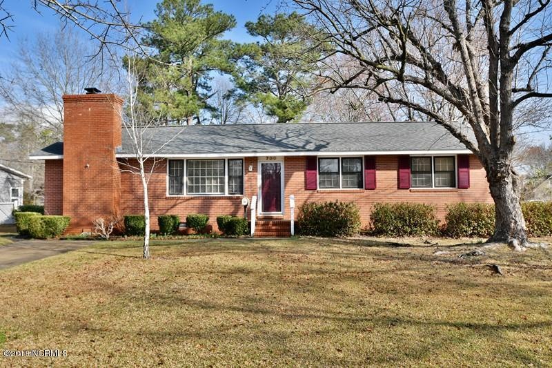 700 Royce Ave, Jacksonville, NC 28540 - photo 1