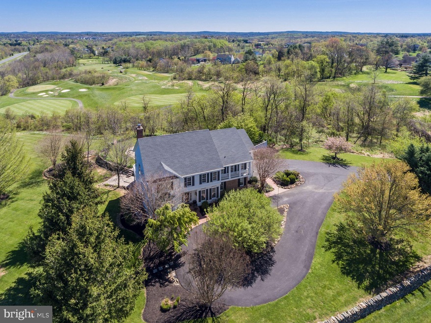 17780 Stoneleigh Dr, Round Hill, VA 20141 - photo 1