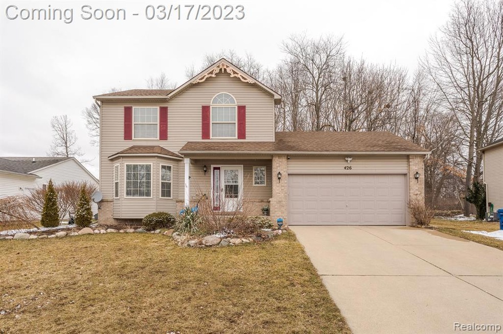 426 Cove View Dr, Waterford, MI 48327 - photo 1