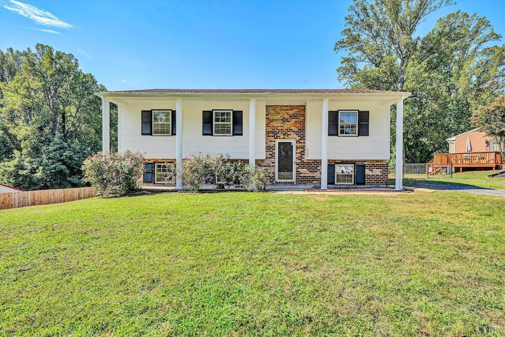 Pending $274,900 • Co-Listing Agent