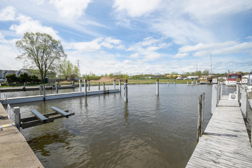 07_143-Anchors-Way_-28_102_Location-2_Pr