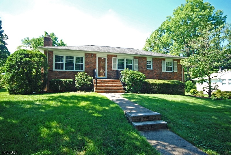 11 Walnut St, Chatham, NJ 07928 - photo 1