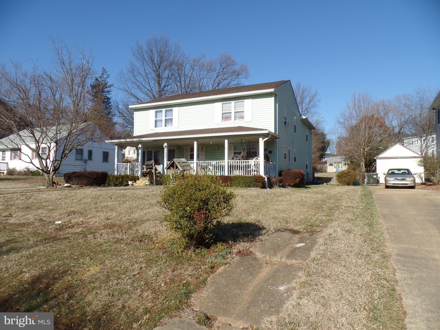 7404 Bethune St, Falls Church, VA 22043 - photo 1