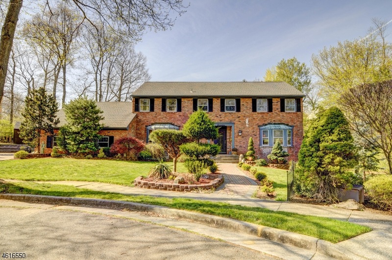 17 Mark Cir, Metuchen, NJ 08840 - photo 1