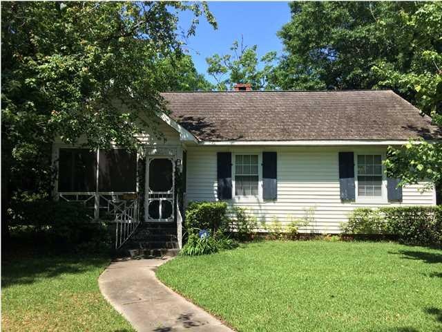 Great Midtown Cottage on popular Benedict Place