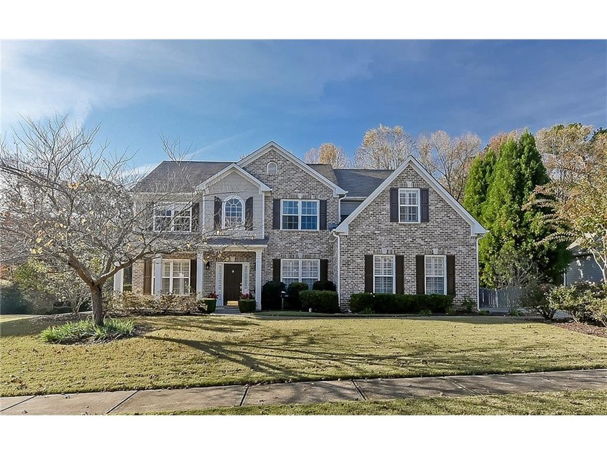 Lovely brick front, 3 sides hardiplank home on inc