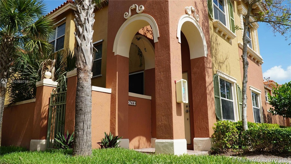 744 SW 106th Ave unit 2001, Pembroke Pines, FL 33025 - photo 1