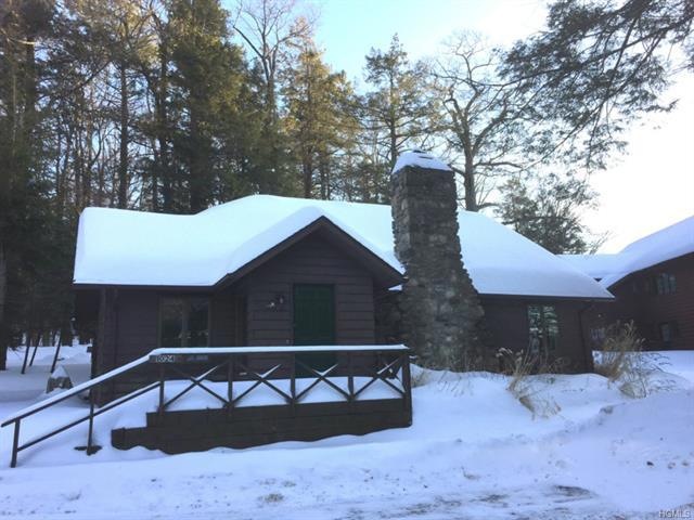 1024 Barrett Cir W, Carmel, NY 10512 - photo 1