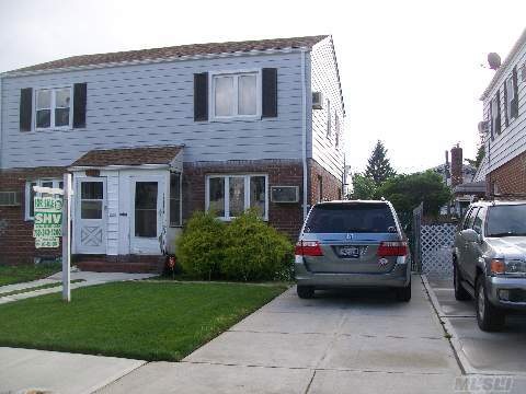 77-26 251st St, Jamaica, NY 11426 - photo 1