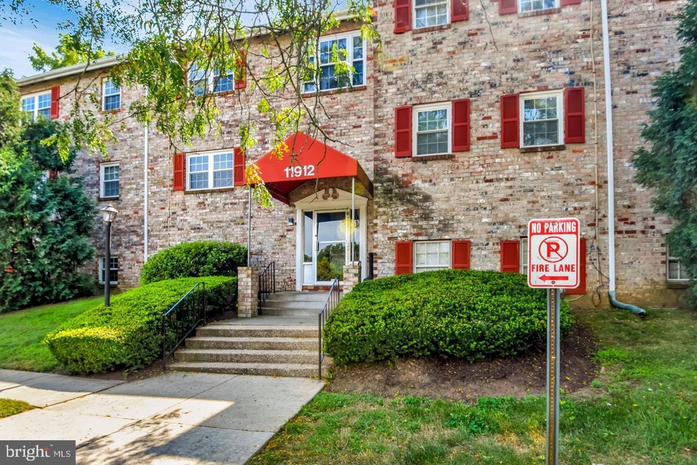 11912 Tarragon Rd unit B, Reisterstown, MD 21136 - photo 1