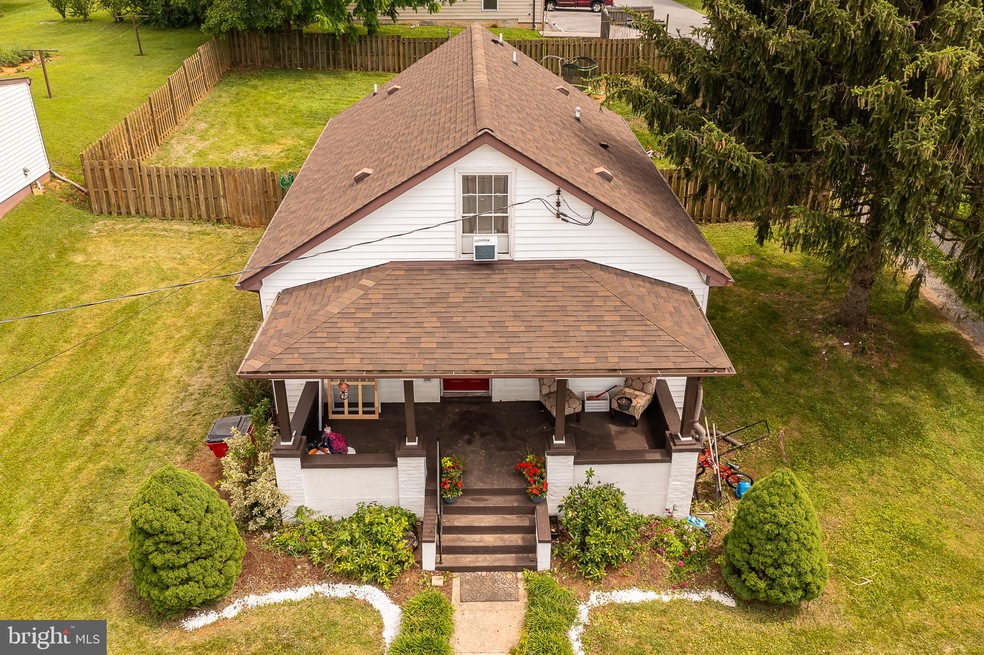 110 E 7th Ave, Ranson, WV 25438 - photo 1