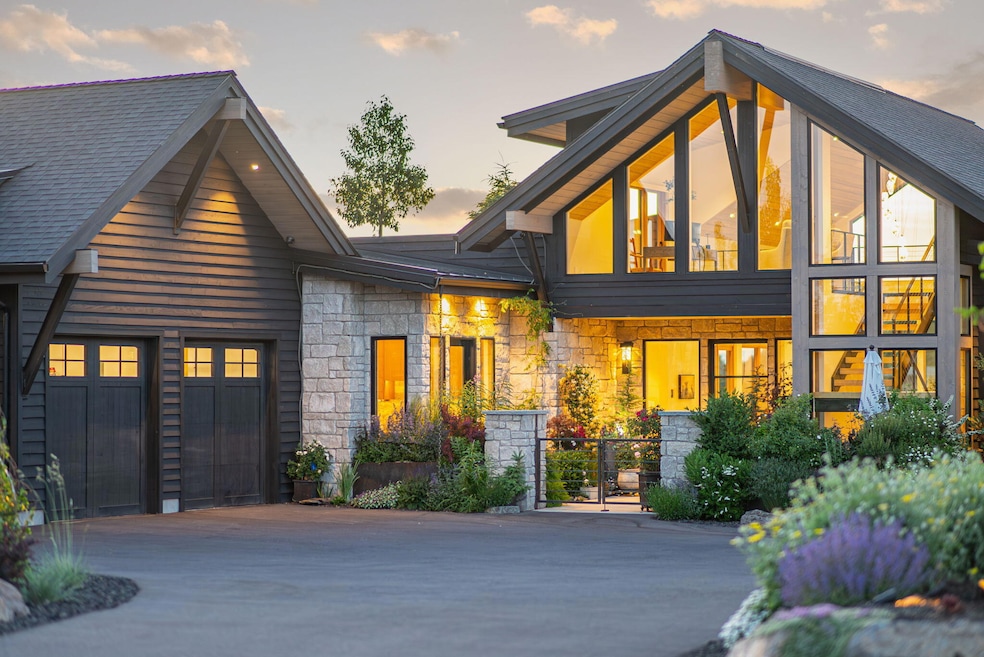 For Sale $3,638,800 • Co-Listing Agent