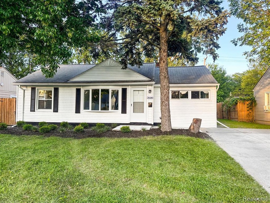 26580 Clancy St, Roseville, MI 48066 - photo 1