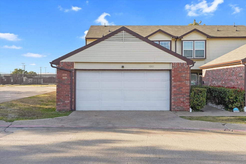1001 Weston Dr, Garland, TX 75043 - photo 1