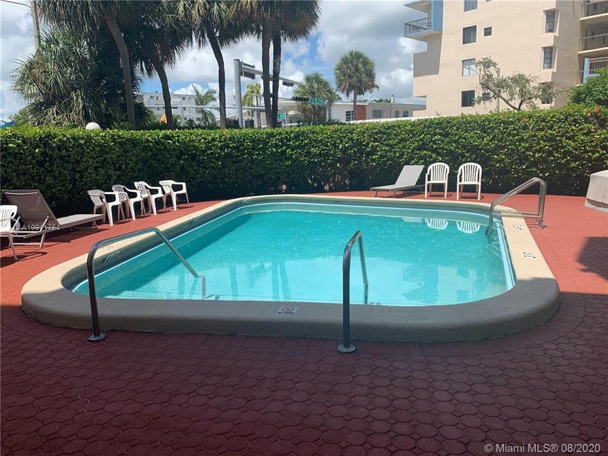 8101 Byron Ave unit 212, Miami Beach, FL 33141 - photo 1