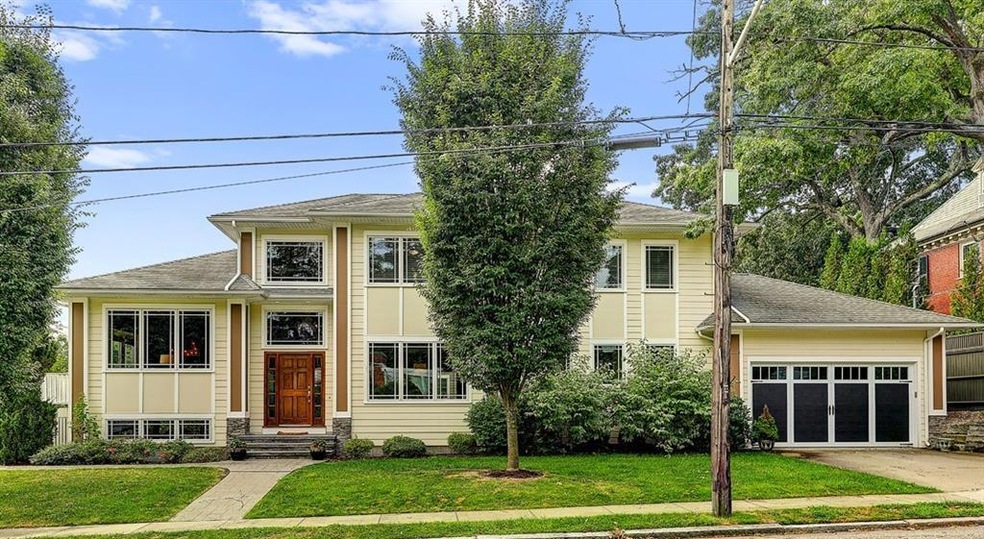 156 Blackstone Blvd, Providence, RI 02906 - photo 1