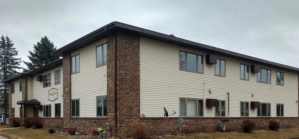 Pheasant Run Exterior