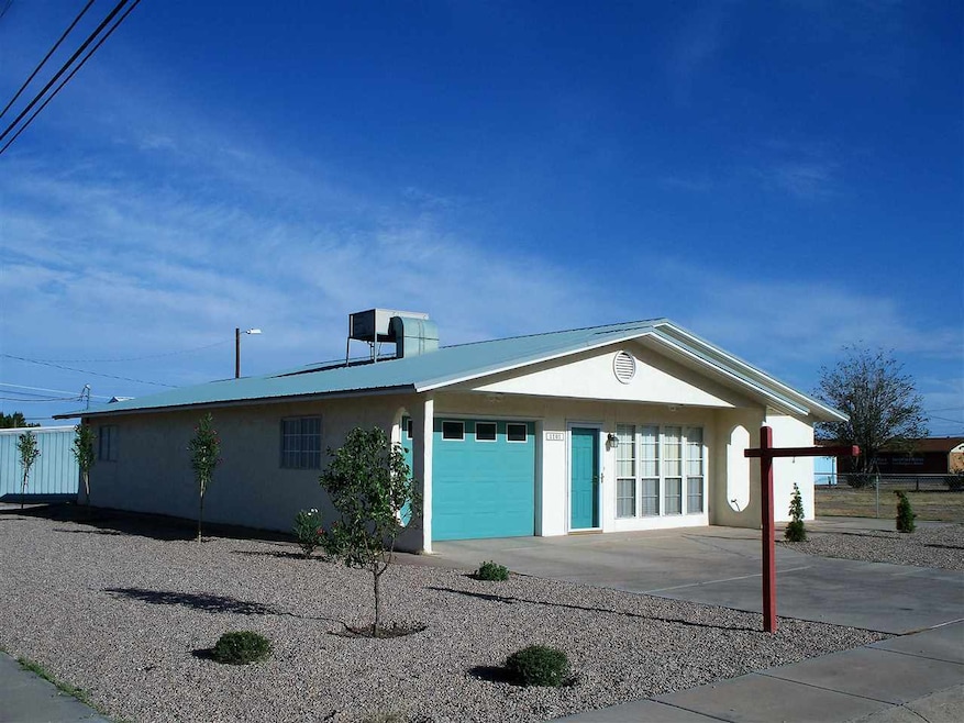 1101 Jefferson Ave, Alamogordo, NM 88310 - photo 1