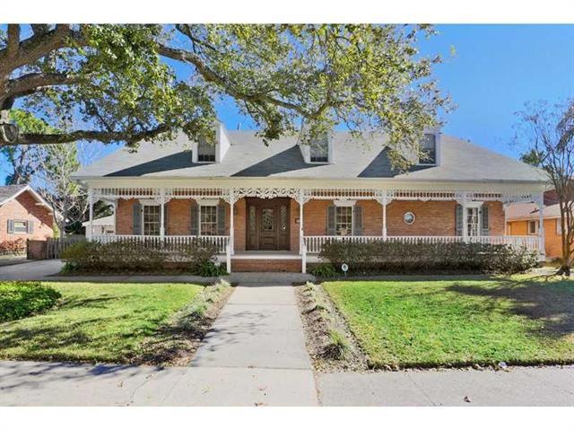 Facade/Exterior Front. 1718 Leon C. Simon Dr.