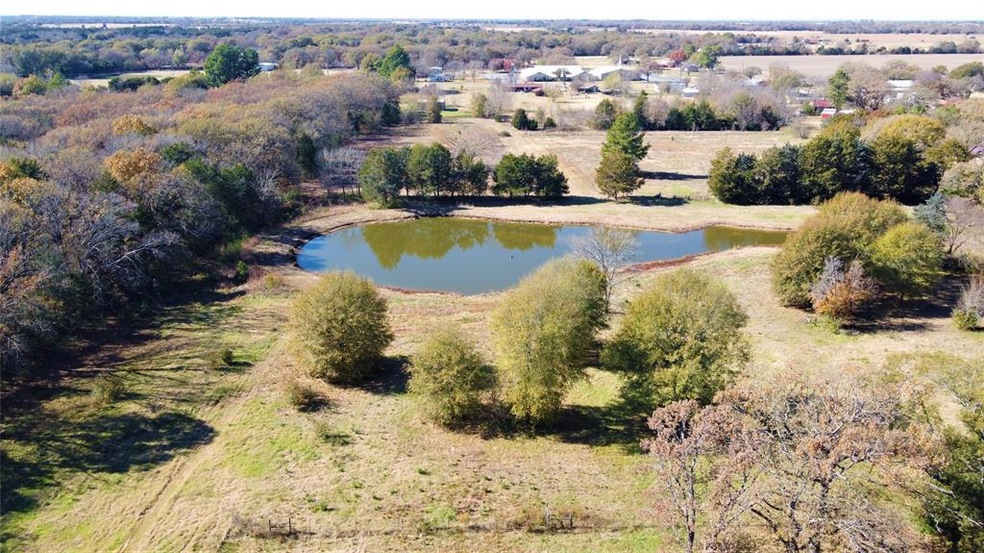 3664 S State Highway 78, Bonham, TX 75418 - photo 1