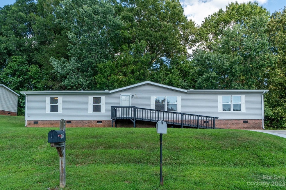 1009 Cass St unit 3, Statesville, NC 28677 - photo 1