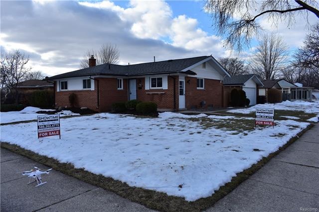 15499 Rudland St, Roseville, MI 48066 - photo 1