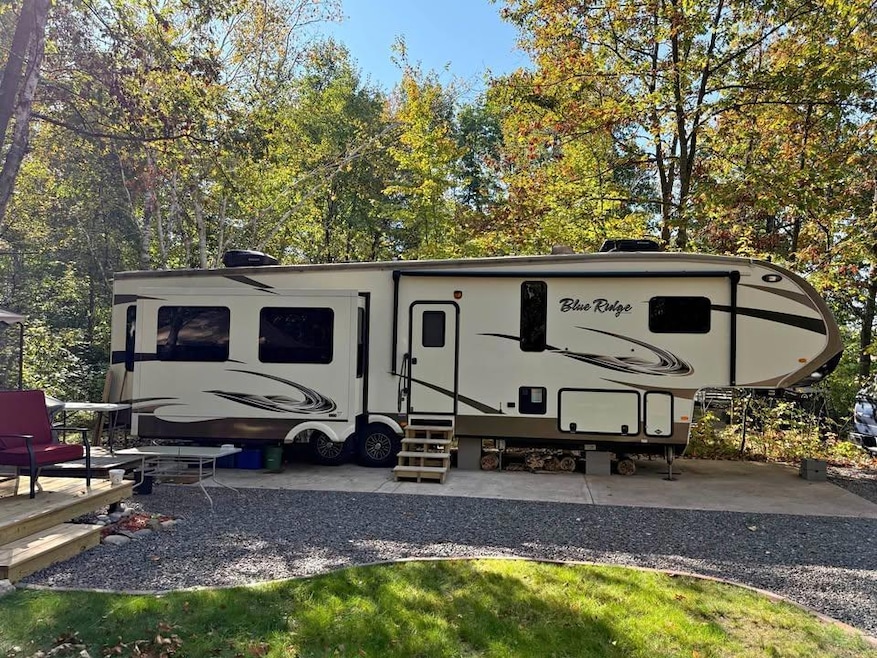 H2 Lot 18 Pathfinder Village unit H2, Hinckley, MN 55037 - photo 1