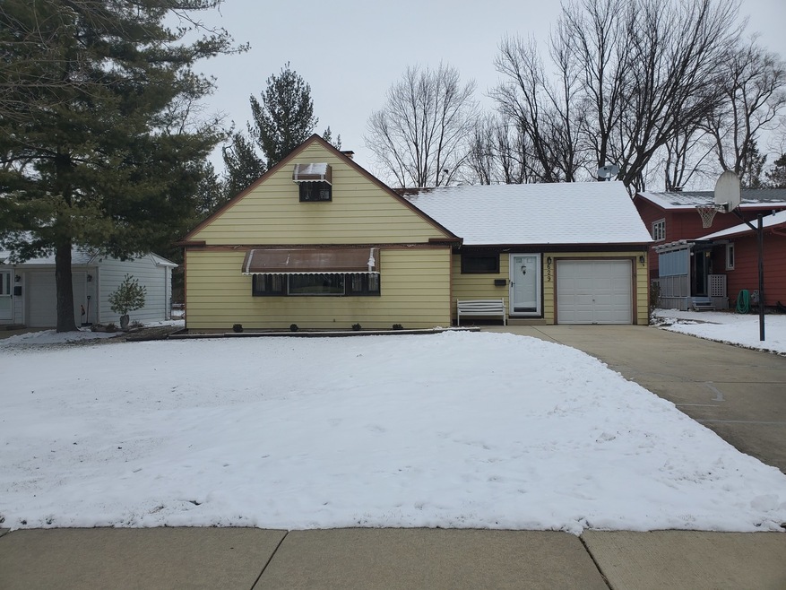 629 E 8th Ave, Naperville, IL 60563 - photo 1