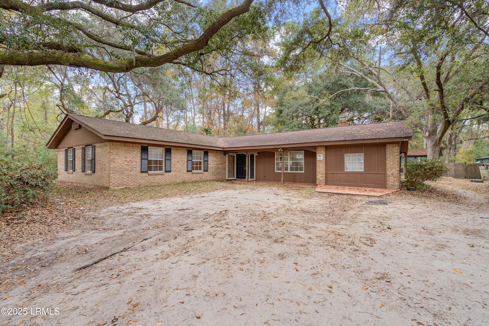68 Cherokee Farms Rd, Beaufort, SC 29906 - photo 1