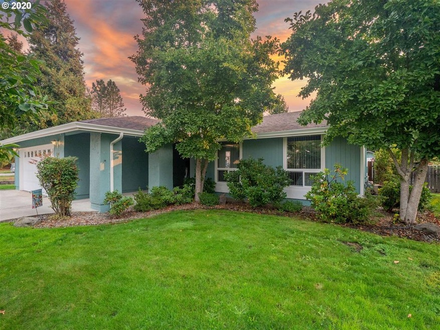 514 N Grove Ct, Sutherlin, OR 97479 - photo 1