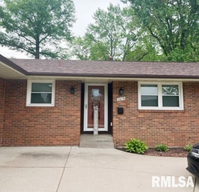 2619 Olympia Dr, Bettendorf, IA 52722 - photo 1