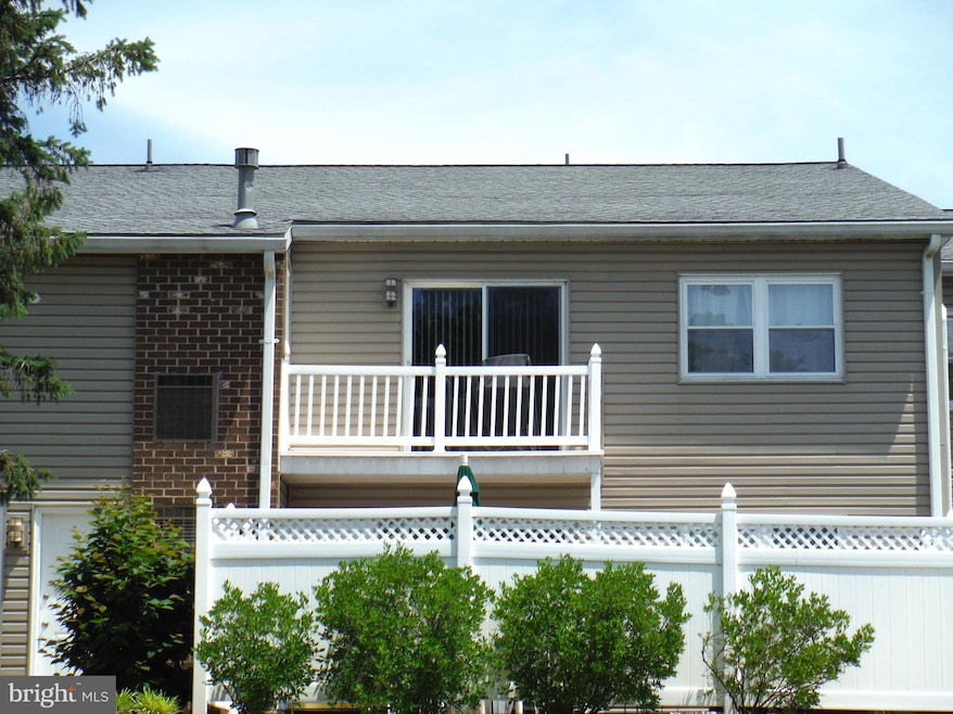 2908 State Hill Rd unit H14, Wyomissing, PA 19610 - photo 1