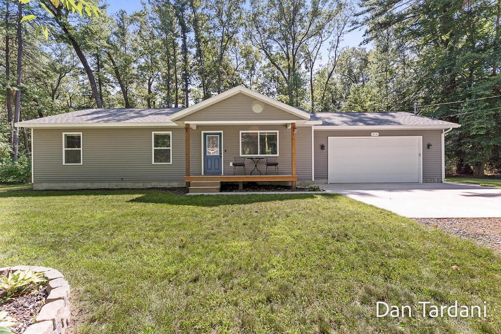 213W.DanielsRd-2LoRes