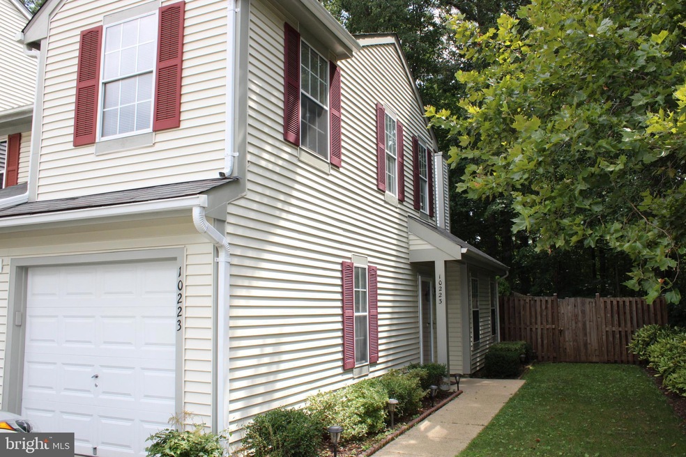 10223 Faire Commons Ct, Burke, VA 22015 - photo 1