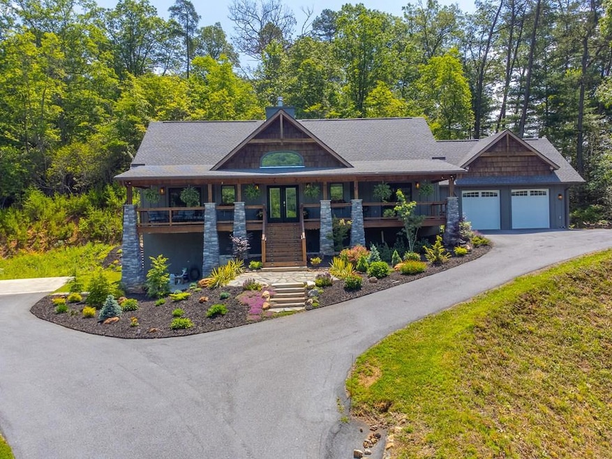For Sale $824,000