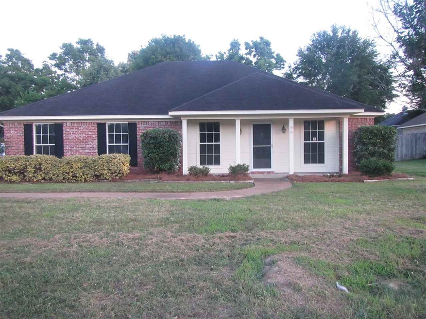 2051 Branch Creek Dr, Byram, MS 39272 - photo 1