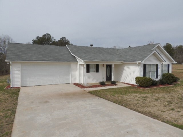 195 Falcon Ridge Dr unit UN 1, Covington, GA 30016 - photo 1