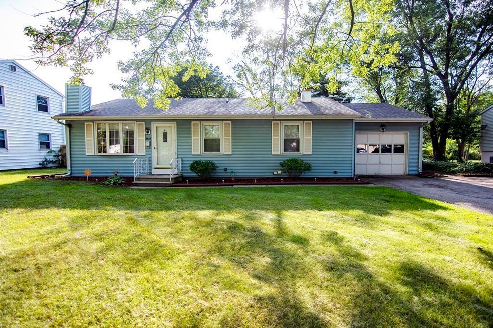 2423 Frances Ave, Elkhart, IN 46517 - photo 1